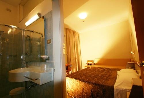 Фото Hotel Caesar