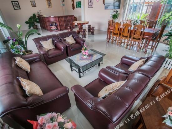 Фото Wattanawan Hotel