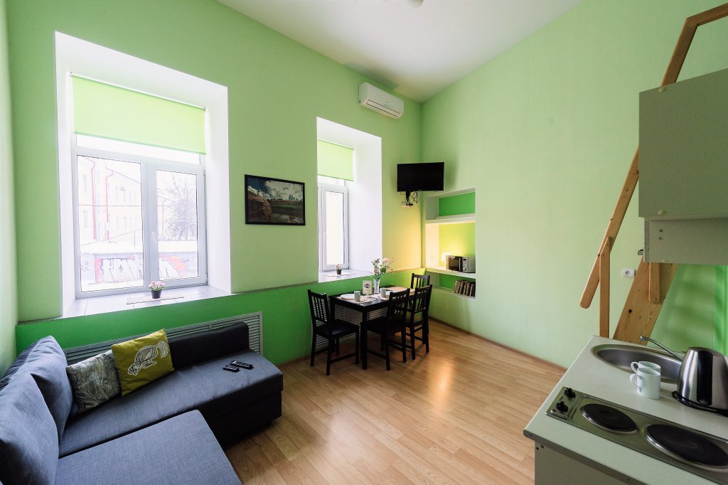 Фото В центре