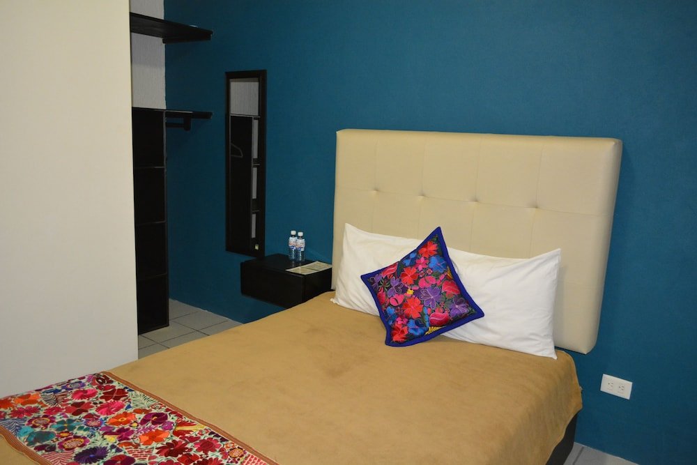 Фото Los Altos Hotel