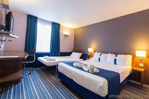 Гостиница Holiday Inn Express Poole, an Ihg Hotel в Пуле