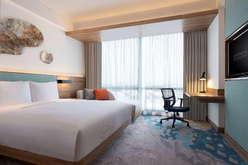 Гостиница Hilton Garden Inn Jakarta Taman Palem в Джакарте