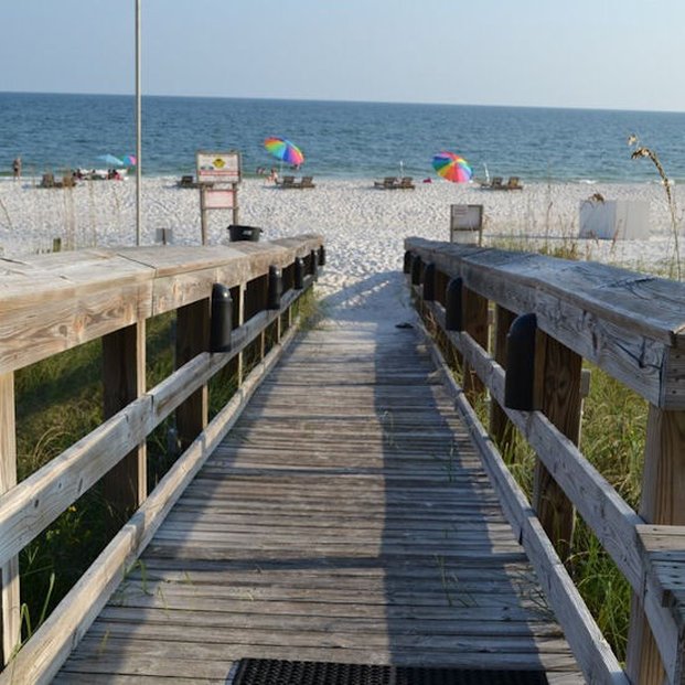 Фото Sunswept Condominiums