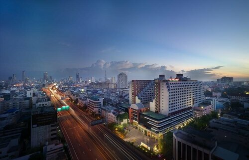 Гостиница Twin Towers Hotel в Бангкоке