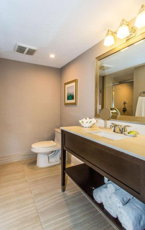 Фото Best Western Plus Oceanside Inn