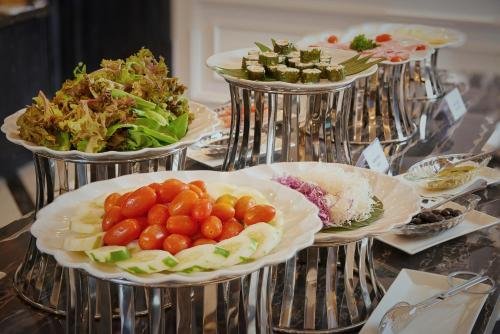 Фото Manoir Des Arts Hotel