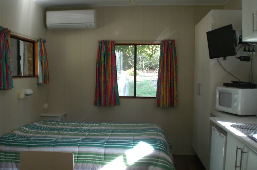 Фото Mallacoota's Shady Gully Caravan Park