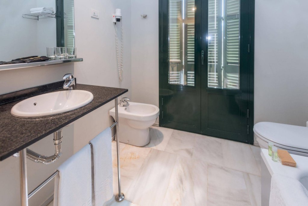 Фото Serhs Carlit Boutique Hotel