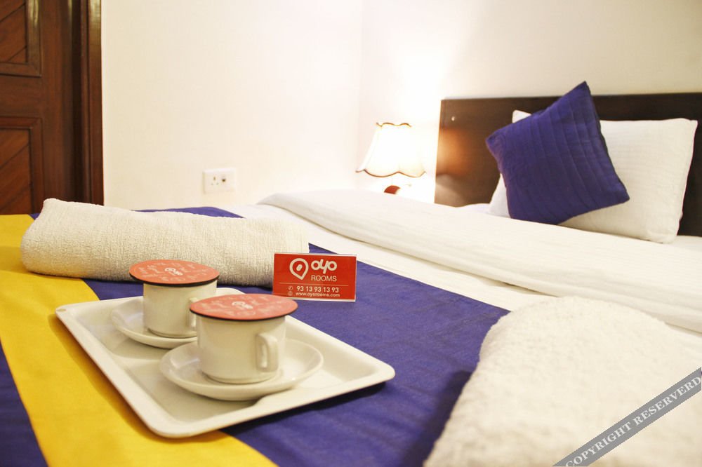 Фото Oyo Rooms Noida City Centre 208