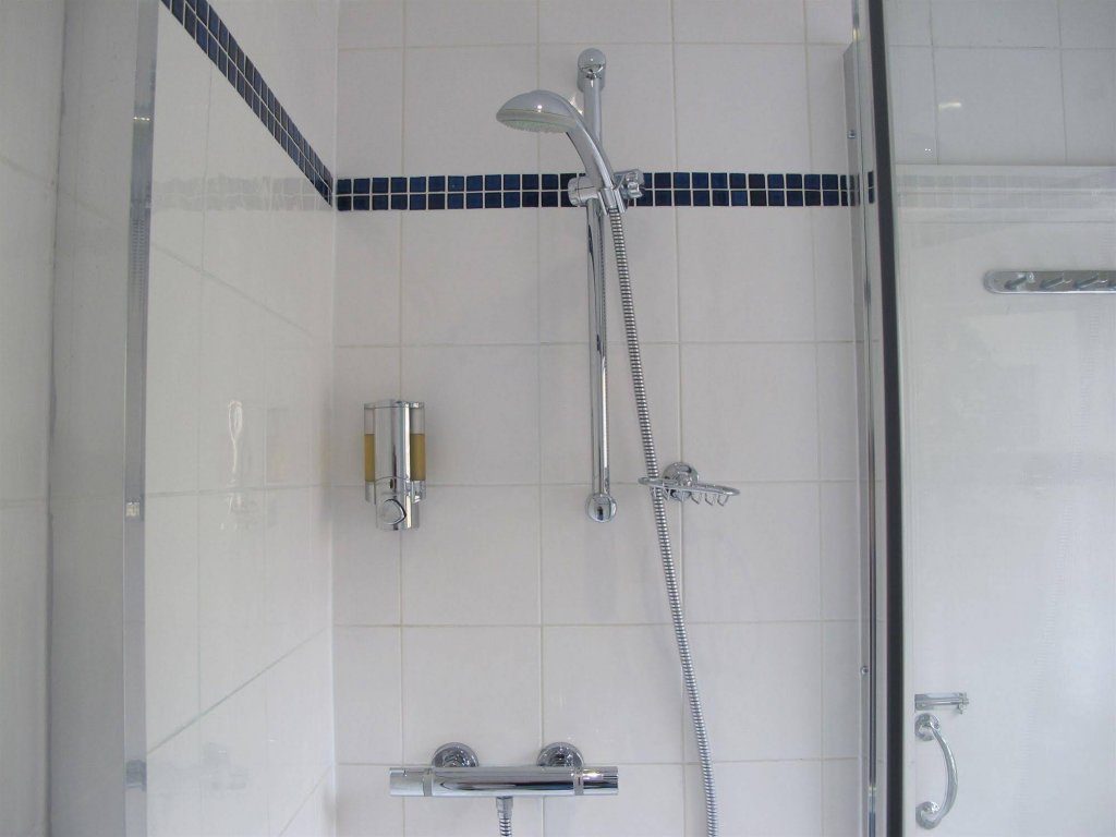 Фото Alhambra Hotel