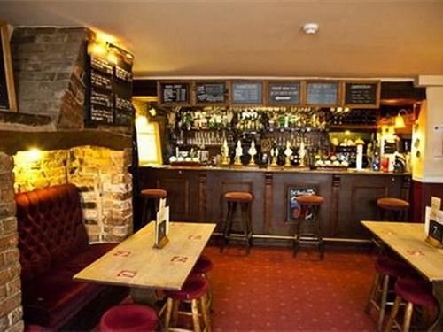 Фото Crossways Inn