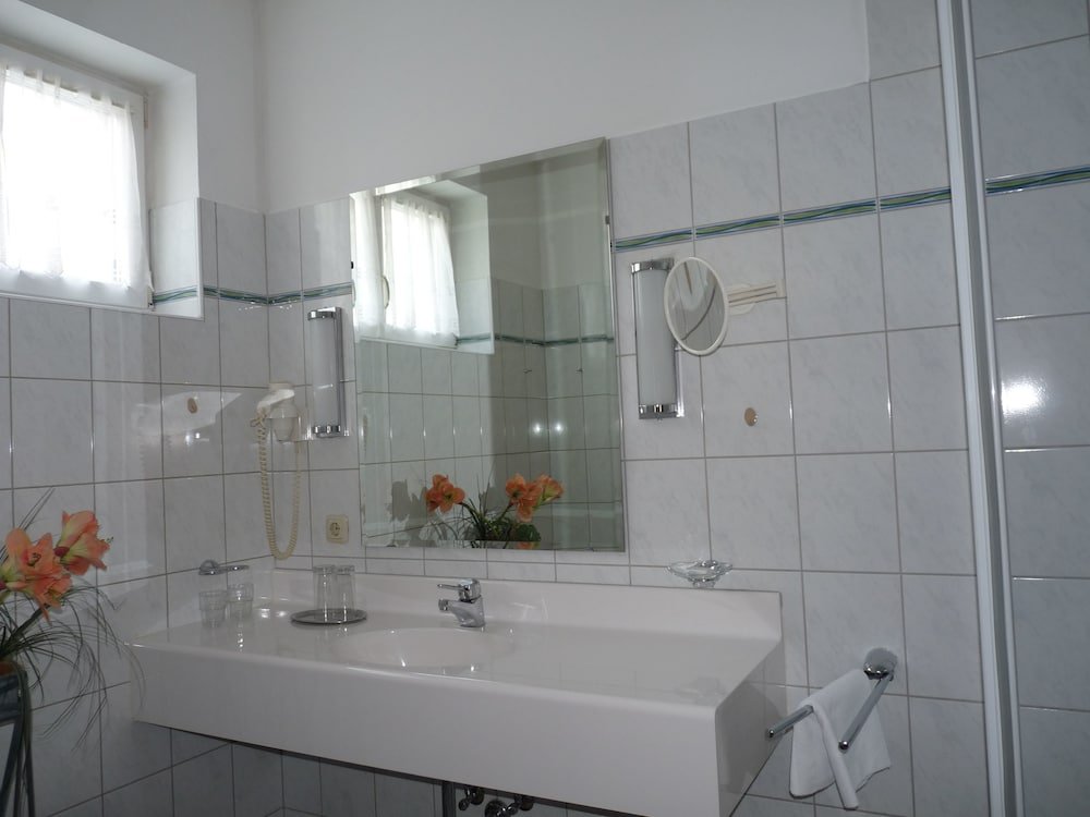 Фото Parkhotel zur Klause