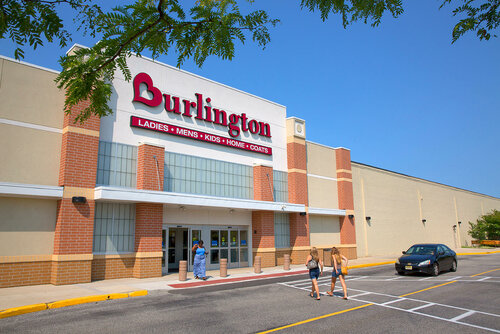 Shopping mall Marlton Crossing, State of New Jersey, photo