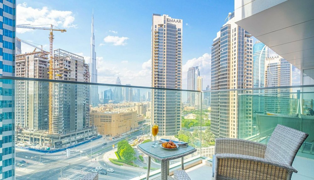 Short-term housing rental Lux Holiday Home - Marquise Square 1, Dubai, photo