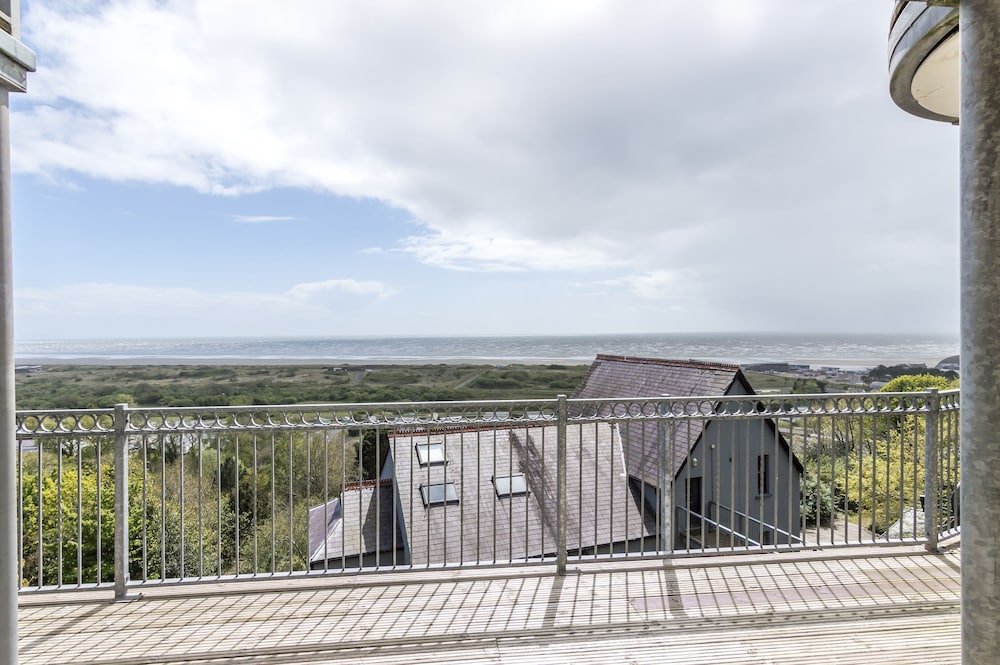 Фото Dunes End - 2 Bedroom Apartment - Pendine