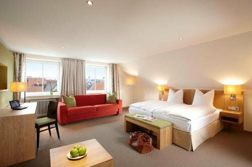 Гостиница Hotel Falken в Меммингене