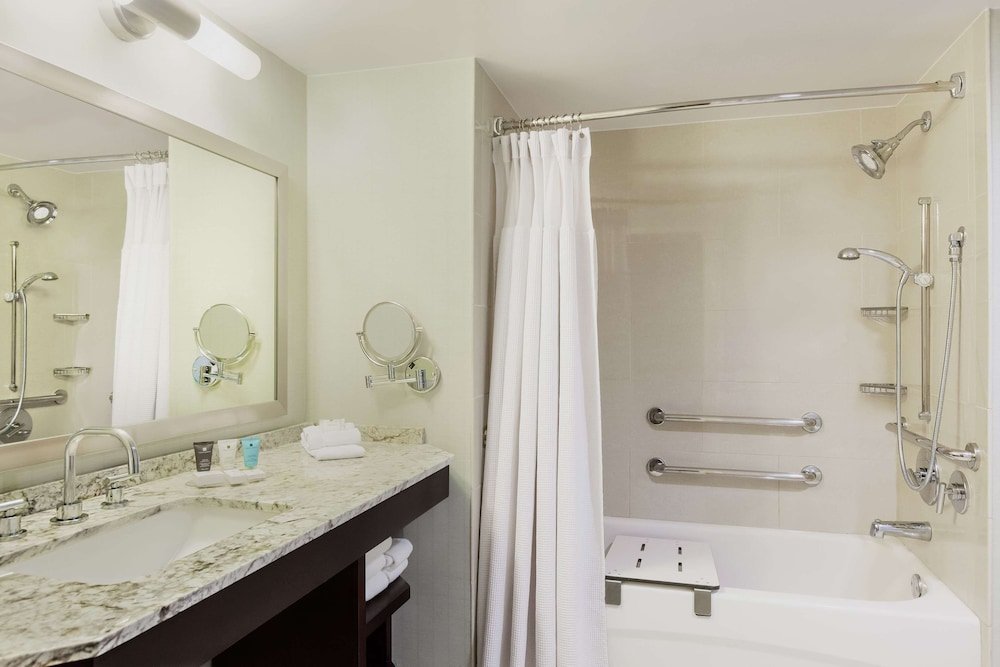 Фото Sonesta Los Angeles Airport Lax