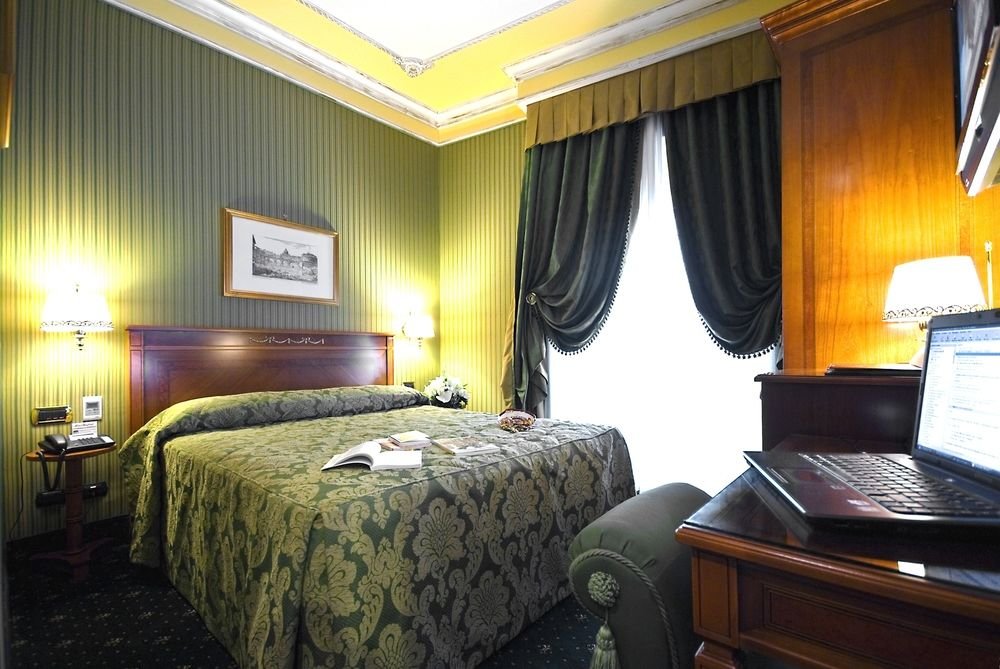 Фото Hotel Manfredi Suite in Rome