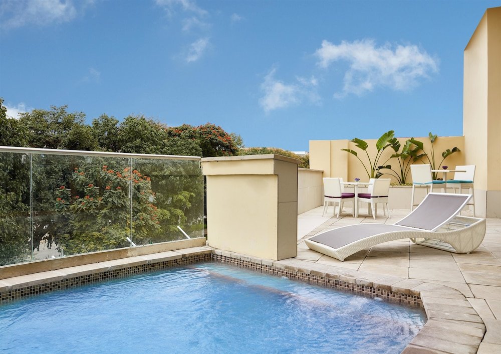 Фото Hilton Garden Inn