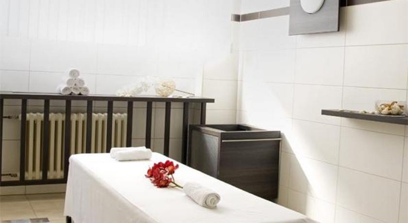 Фото Esplanade Health SPA Hotel