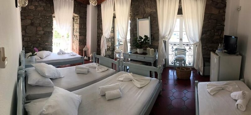 Гостиница Hotel Dionysos в Поросе