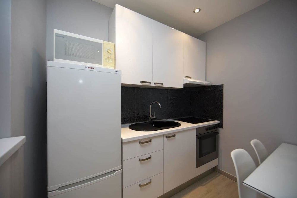 Фото Studio Apartment with garden