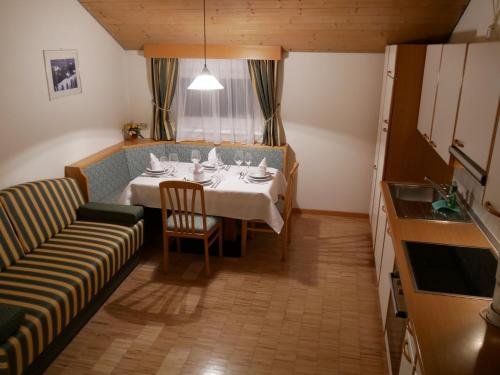 Фото Apartment Hotel Elvis