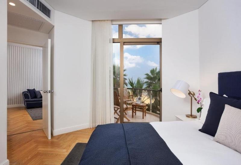 Фото Daniel Herzliya