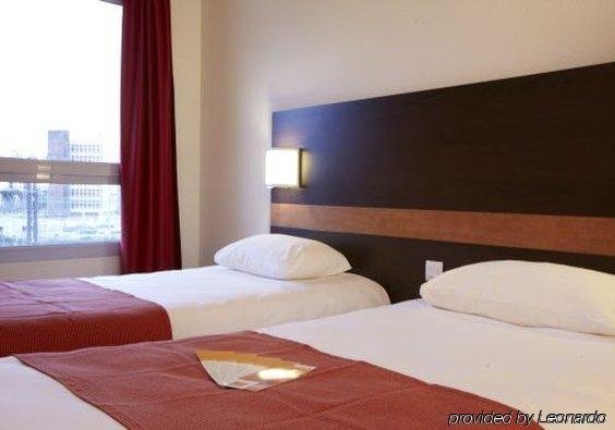 Фото Premiere Classe Lyon Centre - Gare Part Dieu