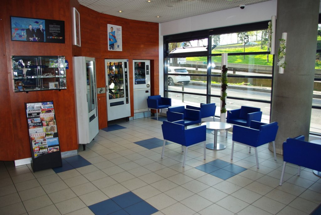 Фото Greet Hotel Paris porte de la Chapelle Aréna