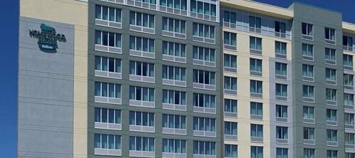 Внешний вид отеля Homewood Suites by Hilton Calgary-Airport в Калгарях, фото 4