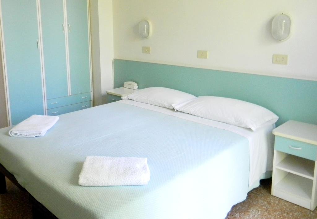 Фото Hotel Urania