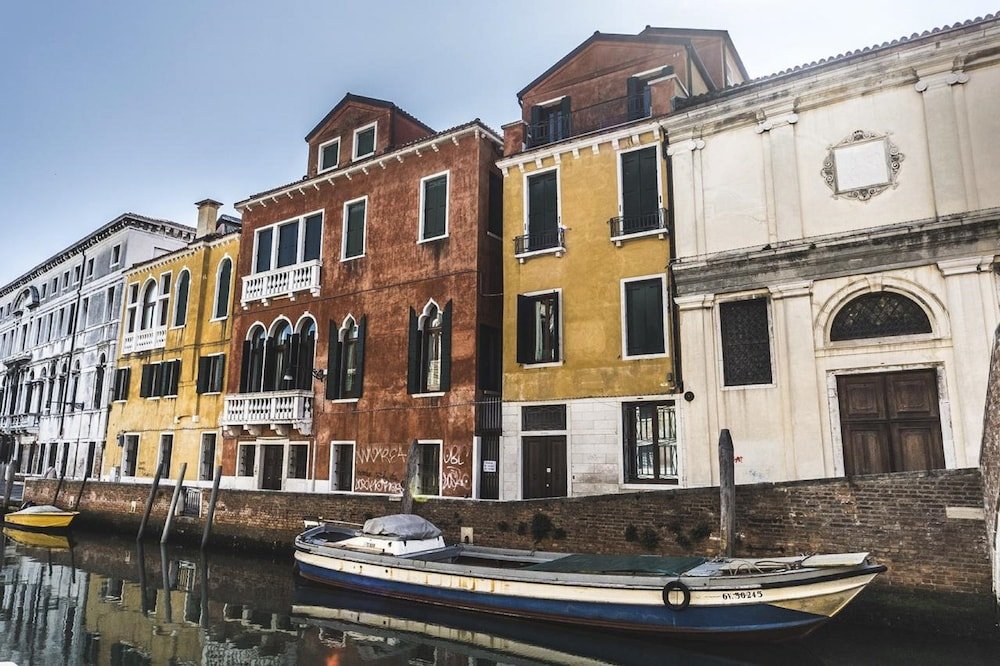 Фото Carmini Palace Canal View