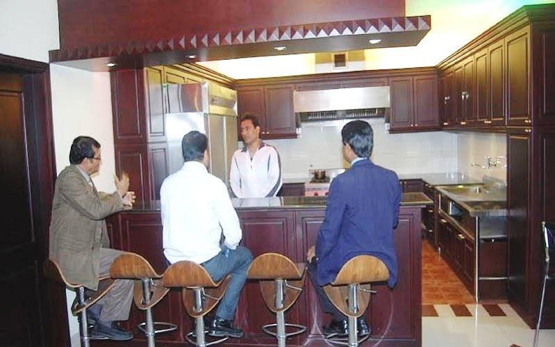 Фото Hotel Swiss Garden