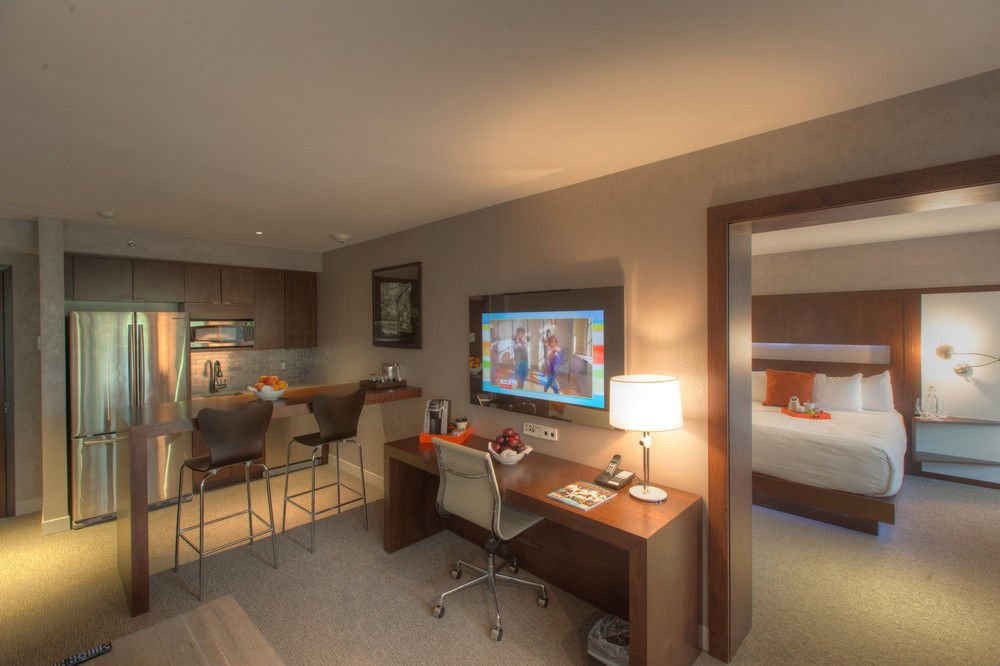 Фото J House Greenwich