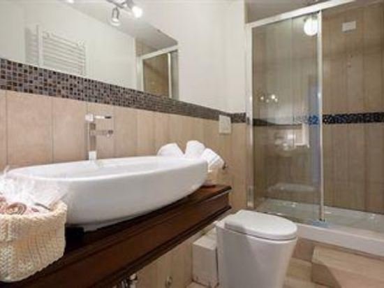 Фото Rhome Hosting GuestHouse