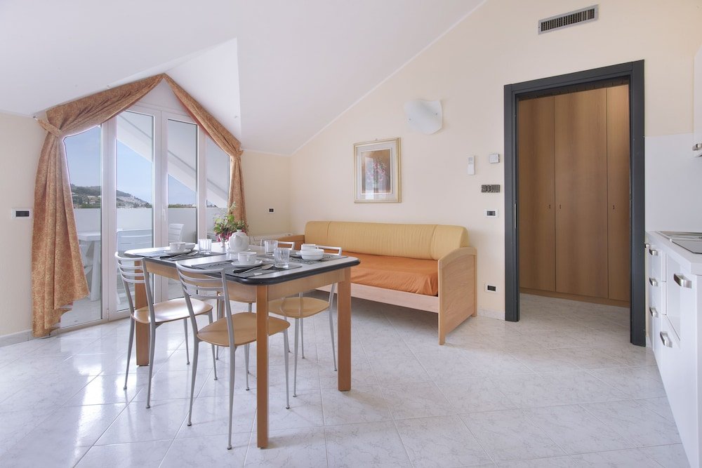 Фото Diano Sporting Apartments