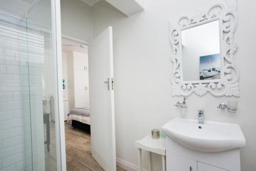 Фото Ocean Hideaway Bed And Breakfast