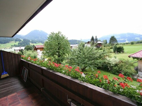 Жильё посуточно Charming Apartment in Kirchdorf in Tirol Near City Centre