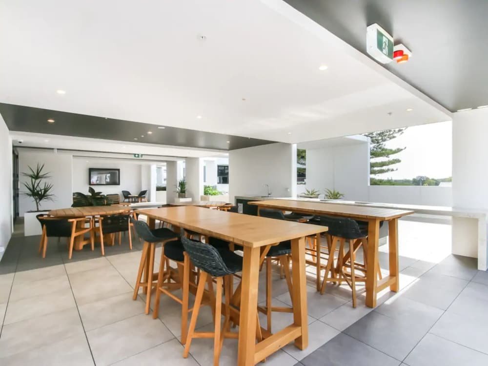 Фото Luxurious 2 Bedroom Brand New Apartment With Amazing Hinterland Views