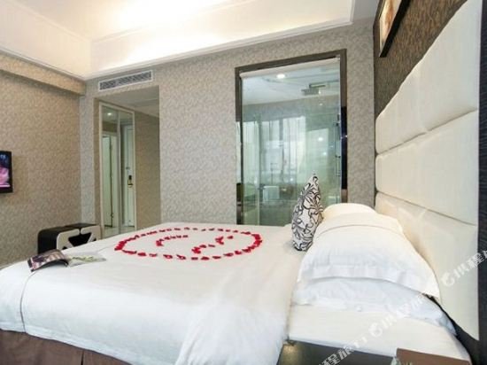 Фото Zhuhai Biwan Hotel