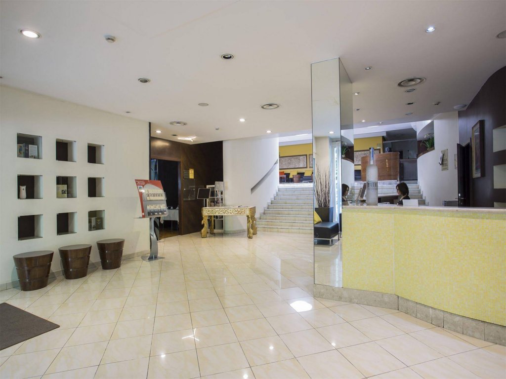 Фото отеля 3