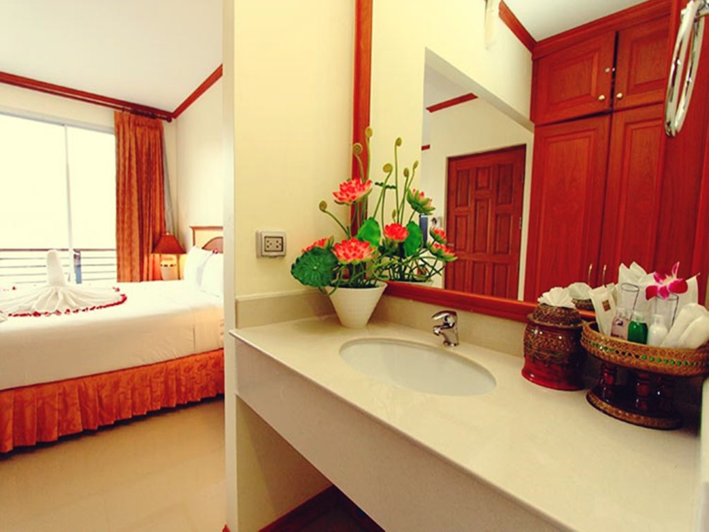 Фото The Orchid House