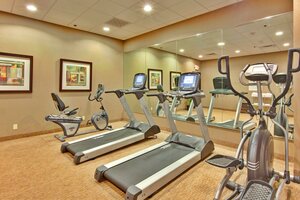 Гостиница Holiday Inn Express Los Angeles Lax Airport by Ihg