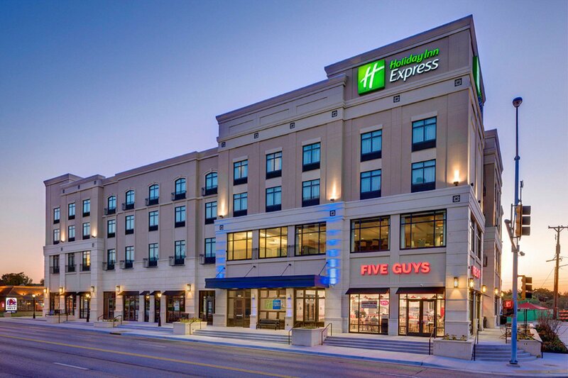 Гостиница Holiday Inn Express & Suites Kansas City Ku Medical Center, an Ihg Hotel