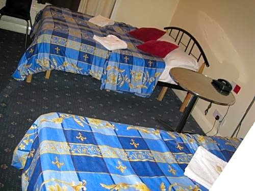 Фото отеля 2