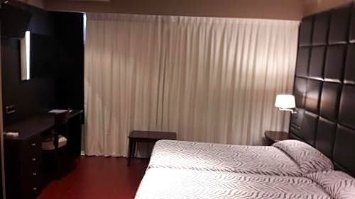 Фото Hotel Benetússer