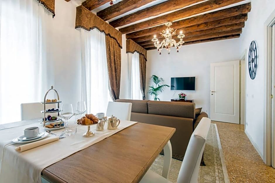 Фото San Teodoro Palace Luxury Apartments