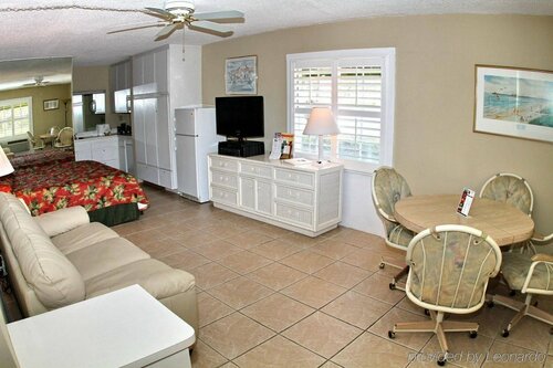 Гостиница Gulfcoast Inn Naples в Нейплсе