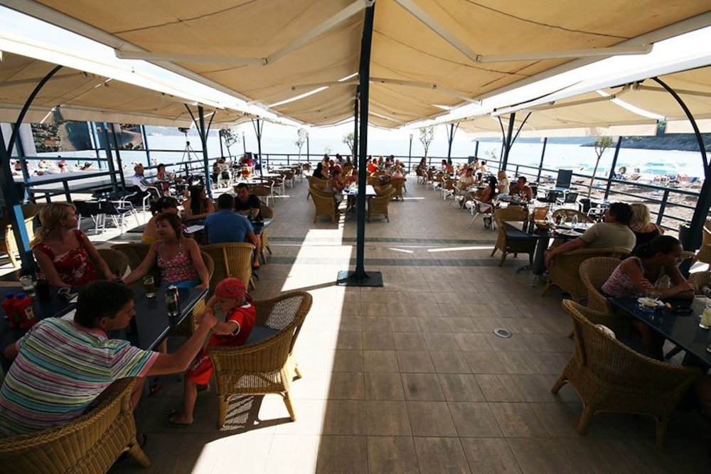 Фото Mediteran Hotel & Resort